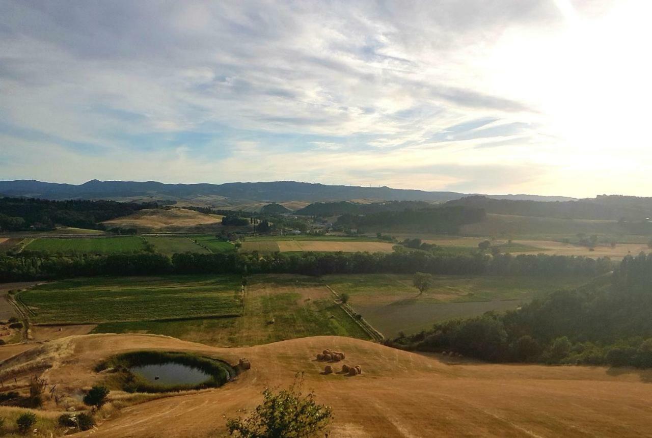 Agriturismo Podere Molino Peccioli Luaran gambar