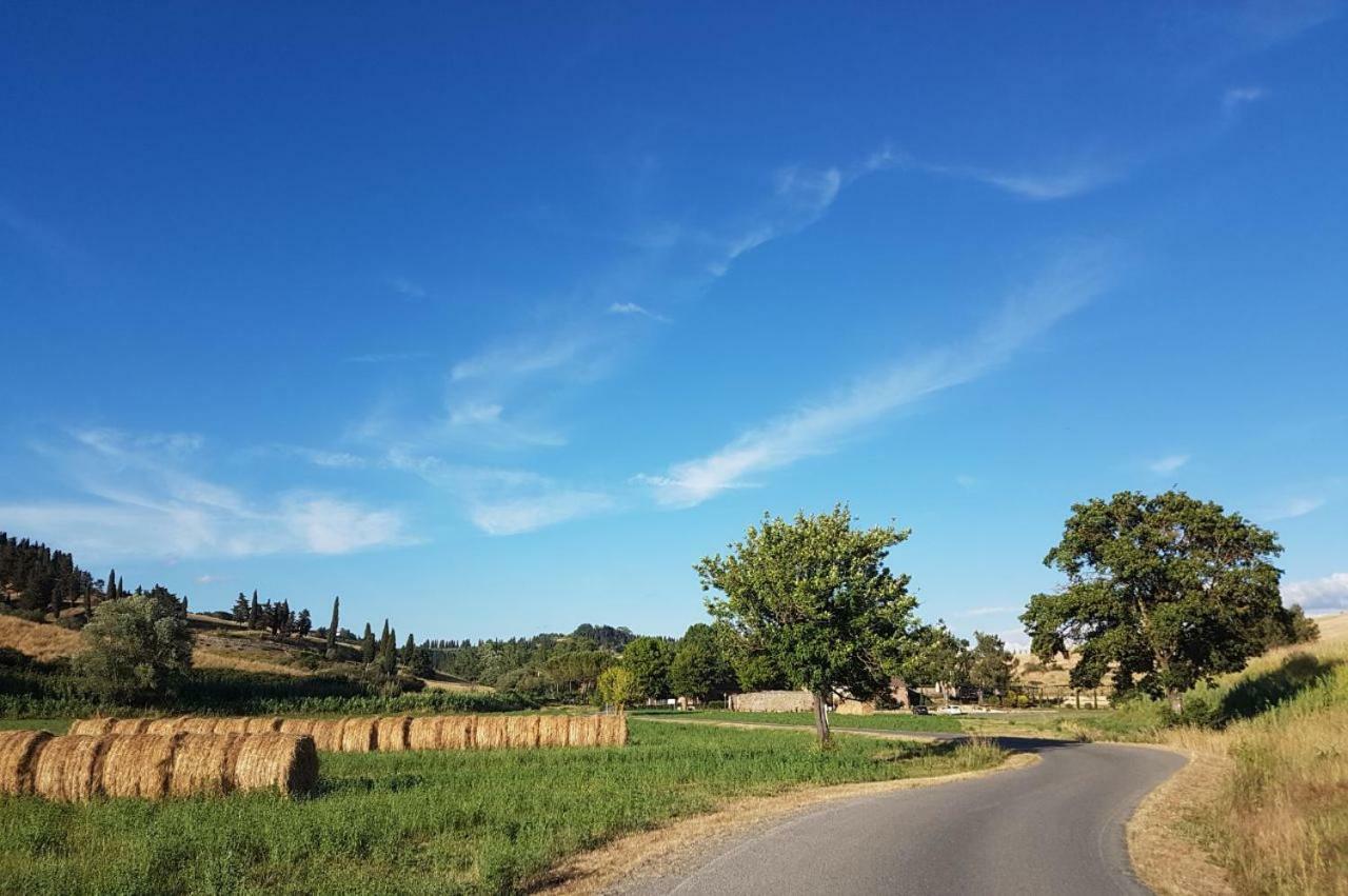 Agriturismo Podere Molino Peccioli Luaran gambar