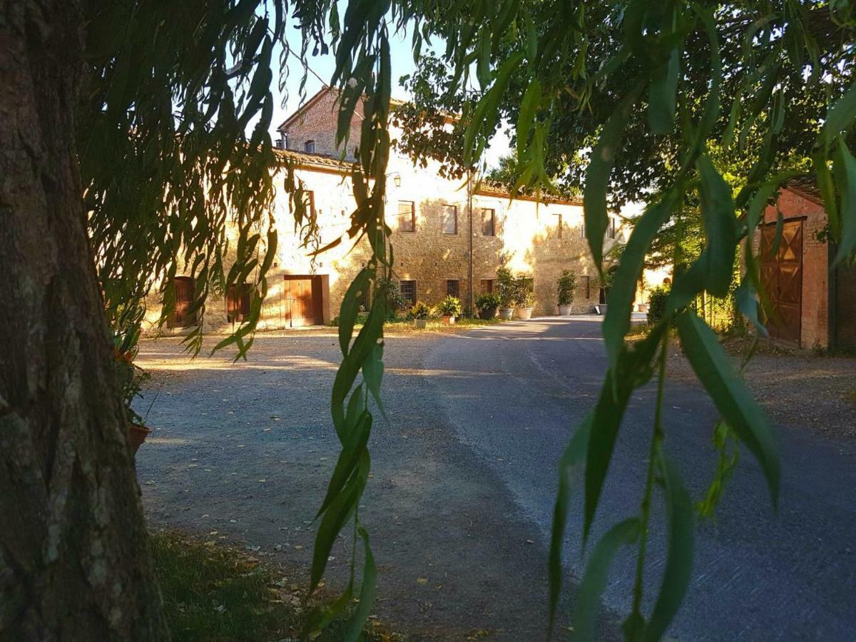 Agriturismo Podere Molino Peccioli Luaran gambar