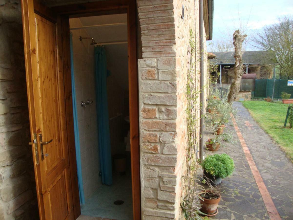 Agriturismo Podere Molino Peccioli Luaran gambar