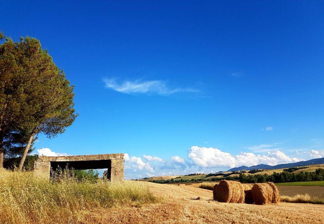 Agriturismo Podere Molino Peccioli Luaran gambar